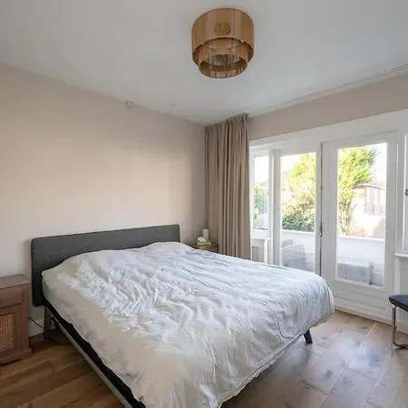 Large Vacation With Garden Near The Sea And Haarlem Holiday home Overveen